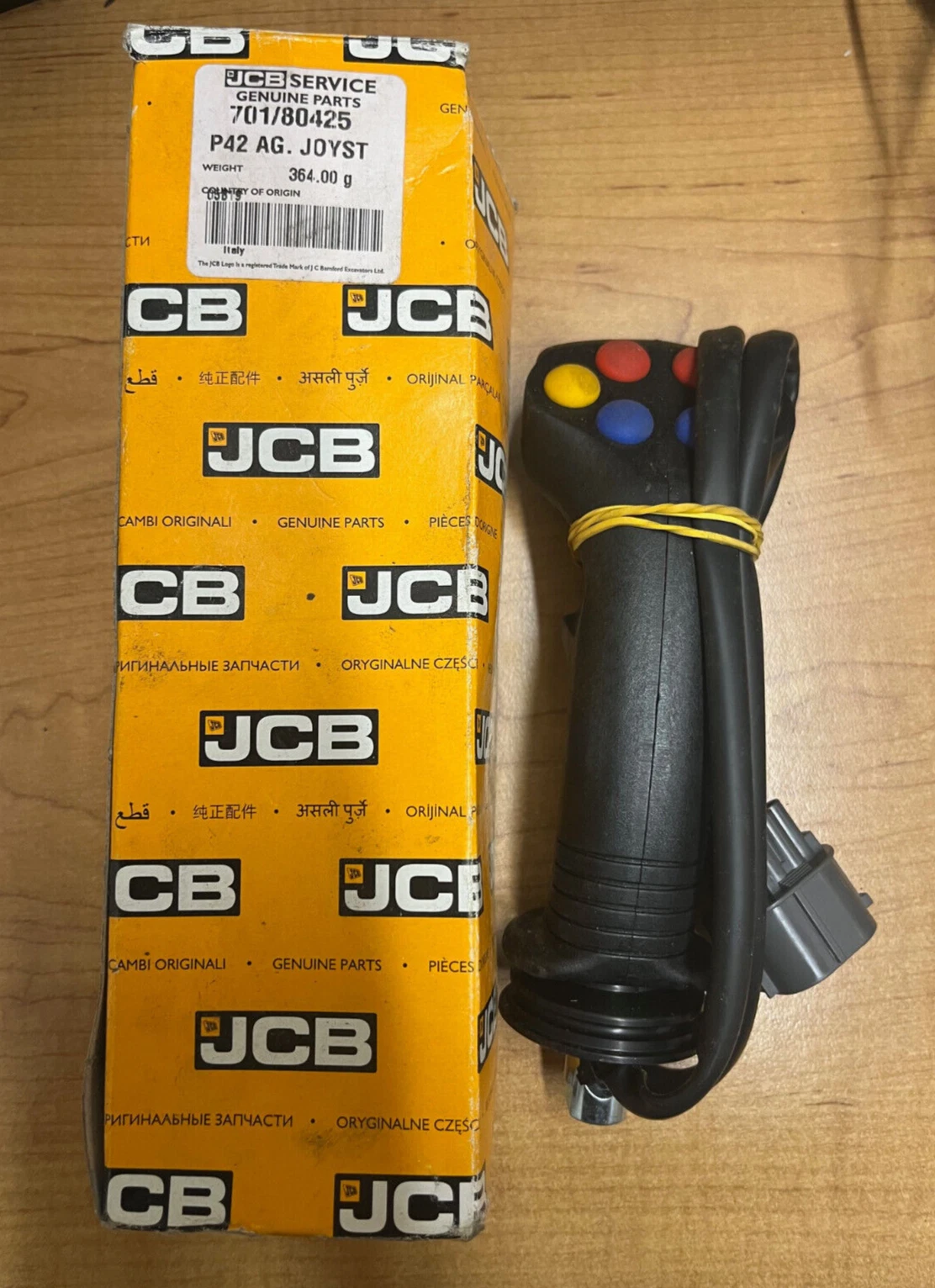 jcb p42 ag. joystick 2 aux: 701/80425 jcb p42 ag. joystick 2 aux: 701/80425