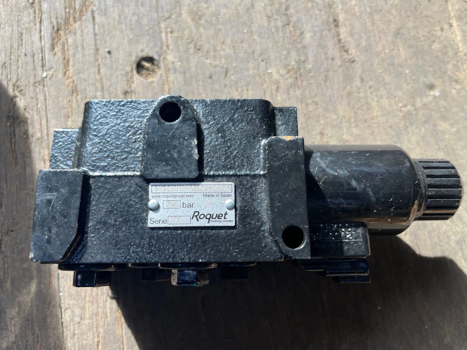 auto draft JCB 6-Way Solenoid C/O Valve: 332/G3907